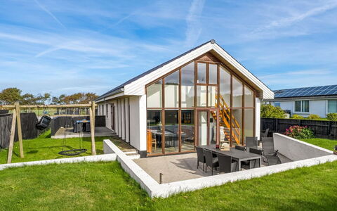 Talida - 500M from the Sea: Meubles, Bois, Design Intérieur, Sol, Sol, Chaise, Pièce, Plafond, Salon, Appartement