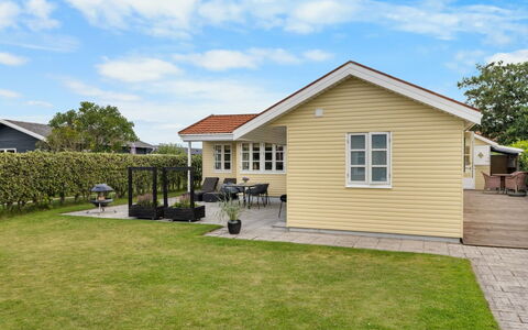 Lenya - 60M from the Sea: Bleu, Chalet, Maison, Domicile, Ferme, Biens, Siding