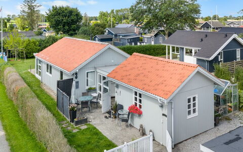 Edeltraud - 100M from the Sea: Meubles, Bois, Design Intérieur, Sol, Sol, Chaise, Pièce, Plafond, Salon, Appartement