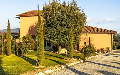 Il Tiglioré: Feuille, Herbe, Arbuste, Lot Terre, Aménagement Paysager, Jardin, Suppression Des Plantes Ligneuses, Ombre