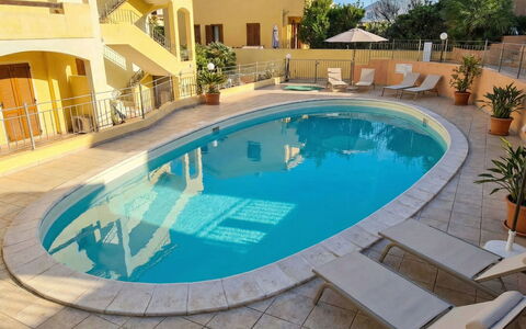 Spuma di Mare: Piscine, Recours, Mobilier De Jardin, Établissements Humains, Balancelle, Thermes, Hôtel, Eco Hôtel, Balcon, Biens