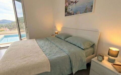 Posada 10: Meubles, Chambre, Design Intérieur, Lit, Sol, Sol, Pièce, Drap De Lit, Literie, Éclairage