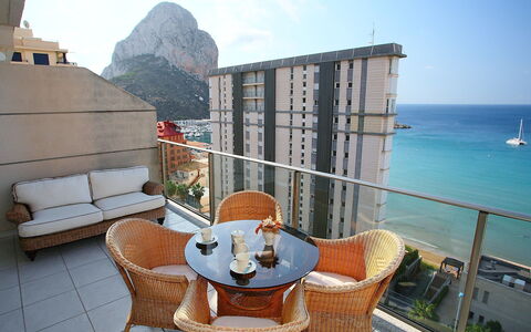 Sotavento: Propriété, Pièce, Bâtiment, Balcon, Maison, Bleu Azur, Appartement, Meubles, Immobilier, Vacances