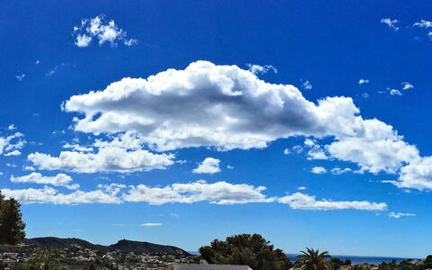 La Sabatera: Ciel, Nuage, Cumulus, Paysage Naturel, Jour, Bleu, La Nature, Arbre, Meteorologique Phénomène, Paysage