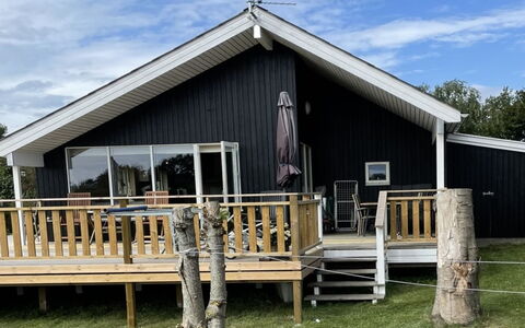 Filisha - 200M from the Sea: Porche, Chalet, Domicile, Recours, Dur, Plate-Forme, Planche, Ombre, Biens, Eco Hôtel