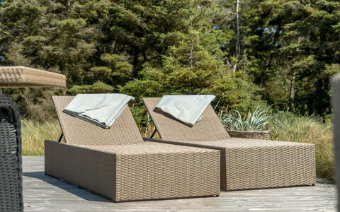 Virpi - 1.1Km from the Sea: Meubles, Bois, Design Intérieur, Sol, Sol, Chaise, Pièce, Plafond, Salon, Appartement