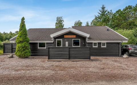Alisa - 1.9Km from the Sea: Bleu, Chalet, Maison, Domicile, Ferme, Biens, Siding