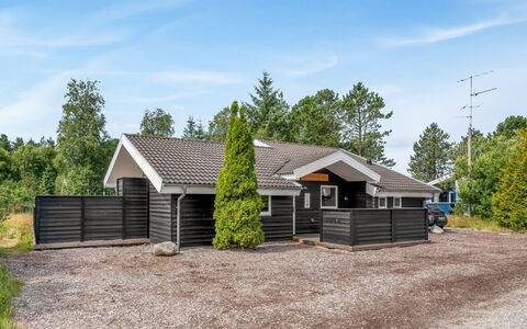 Alisa - 1.9Km from the Sea: Bleu, Chalet, Maison, Domicile, Ferme, Biens, Siding