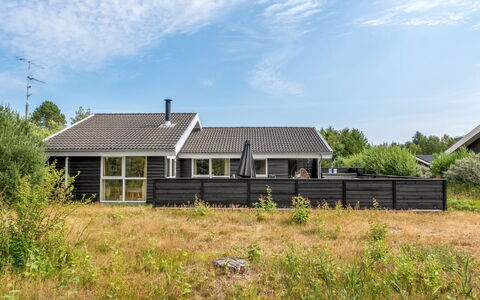 Alisa - 1.9Km from the Sea: Bleu, Chalet, Maison, Domicile, Ferme, Biens, Siding