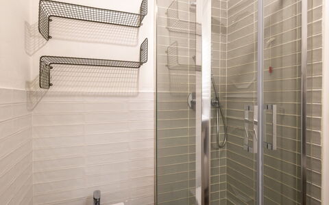 Studio T: Mur, Salle De Bains, Luminaire Plomberie, Design Intérieur, Sol, Sol, Plomberie, Composite, Tuile, Douche