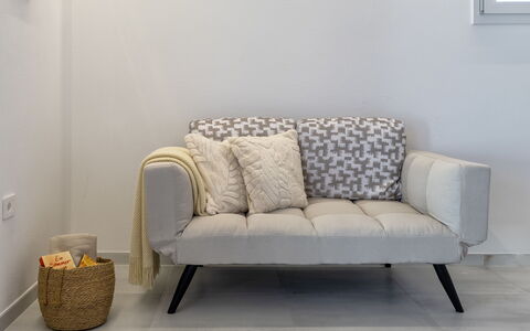 Valledoria 23: Meubles, Design Intérieur, Canapé, Salon, Sol, Sol, Coussin, Throw Pillow, Confort