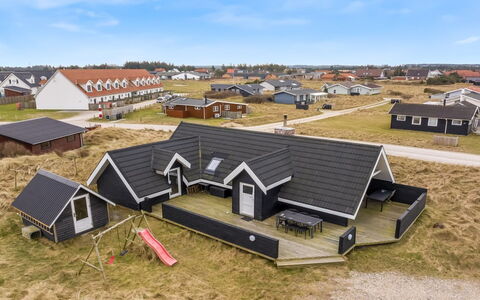Launo - 300M from the Sea: Toit, Maison, Domicile, Chalet, Siding, Conception, Planche, Cabanon, Lumber