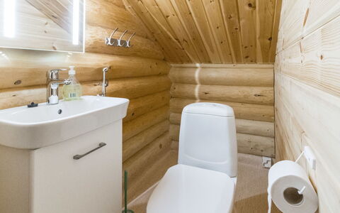 Salvostie 13, Hetta: Sol, Luminaire Plomberie, Sol, Salle De Bains, Lavabo, Toilette, Plomberie, Évier, Siège De Toilette, Robinet