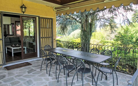 Il Poggio: Meubles, Bois, Table, Chaise, Mobilier De Jardin, Tableau De Plein Air, Table Cuisine Et Salle A Manger, Porche, Ombre, Arrière-Cour