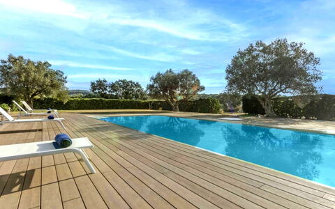 Mas Oliveres: Piscine, Recours, Ombre, Eco Hôtel, Parquet, Mobilier De Jardin, Dur, Plate-Forme, Planche, Aménagement Paysager
