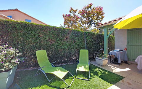 Les Mathes 642: Bleu, Piscine, Composite, Ombre, Recours, Biens, Hacienda, Villa, Centre De Loisirs