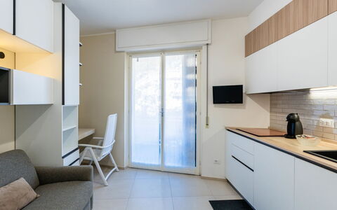 Central Home Sanremo: Bâtiment, Appartement, Ville, Zone Résidentielle, Architecture, Quartier, Condominium, Zone Métropolitaine, Balcon