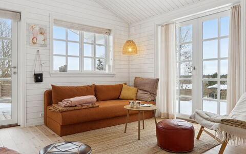 Aria - 310M from the Sea: Meubles, Sol, Design Intérieur, Canapé, Sol, Bois, Parquet, Salon, Domicile, Throw Pillow