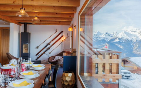 La Balance: Plafond, Dur, Tache De Bois, Chaise, Balcon, Planche, Glacial Relief, Daylighting, Alpes, Appartement Penthouse