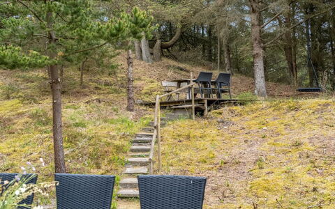 Peadda - 300M from the Sea: Meubles, Mobilier De Jardin, Tableau De Plein Air, Chaise, Des Bois, Jardin, Extérieur Banc, Aménagement Paysager, Arrière-Cour, Dur