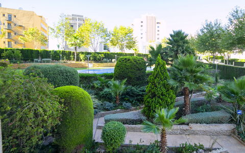 Apolo Xviii: Appartement, Condominium, Zone Résidentielle, Design Urbain, Usage Mixte, Bâtiment Commercial, Balcon, Hôtel, Ombre