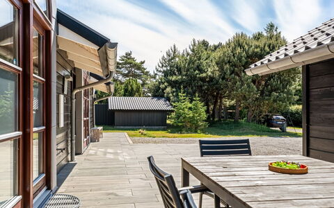 Groa - 50M from the Sea: Toit, Lot Terre, Chalet, Domicile, Zone Rurale, Cabanon, Siding, Batiments Jardin, Cabane En Rondins, Cabane