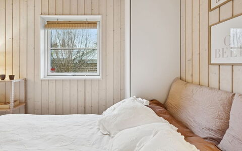 Galatia - 1.4Km from the Sea: Chambre, Bois, Design Intérieur, Literie, Lit, Sol, Sol, Drap De Lit, Linge, Pièce