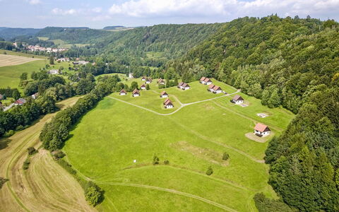 Green Valley Park Stárkov 9: Herbe, Prairie, Paysage Naturel, Maison, Plaine, Zone Rurale, Paysage, Lot Terre, Pâturage, Champ