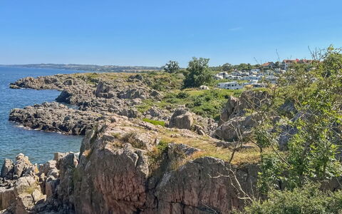 Siegfried - 100M from the Sea: Bleu, Roche, Côte, Paysage Naturel, Cotiers Et Relief Océaniques, Terrain, Été, Mer, Banque