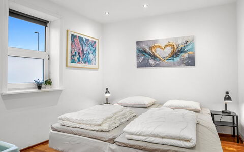 Elene - from the Sea: Lit, Chambre, Design Intérieur, Sol, Literie, Drap De Lit, Sol, Meubles, Plafond, Linge