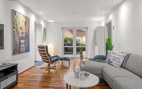 Elene - from the Sea: Meubles, Design Intérieur, Sol, Canapé, Sol, Mur, Salon, Parquet, Bois, Pièce