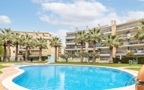Royal Iii: Appartement, Zone Résidentielle, Condominium, Balcon, Hôtel
