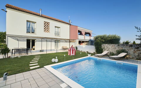 Mediterranea: Piscine, Zone Résidentielle, Maison, Domicile, Recours, Composite, Biens, Cour, Villa, Jardin