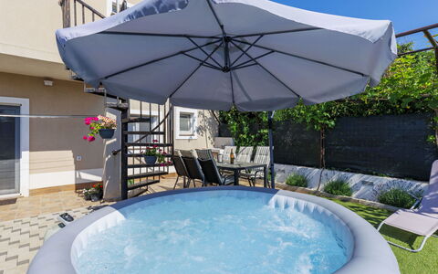 L&V: Piscine, Mobilier De Jardin, Parapluie, Composite, Meubles, Loisir, Ombre, Pot De Fleur, Chaise, Plante D'Appartement