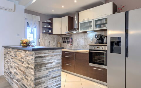 L&V: Meubles, Comptoir, Sol, Design Intérieur, Cuisine, Bois, Cabinetry, Sol, Domicile, Appareil De Cuisine