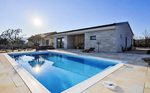 Ivy: Piscine, Bleu, Zone Résidentielle, Architecture, Domicile, Recours, Maison, Composite, Biens, Tuile
