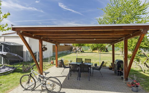 Balatonbereny 101: Bois, Ombre, Jardin, Structure En Plein Air, Tache De Bois, Dur, Mobilier De Jardin, Arrière-Cour, Patio, Cour