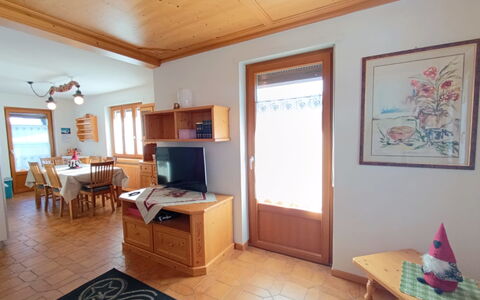 Casa Dalpi: Design Intérieur, Plafond, Pièce, Cabinetry, Tache De Bois, Salon, Dur, Chaise, Tiroir
