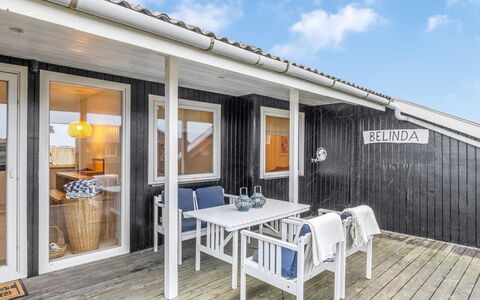 Alvia - 250M from the Sea: Meubles, Bois, Design Intérieur, Sol, Sol, Chaise, Pièce, Plafond, Salon, Appartement
