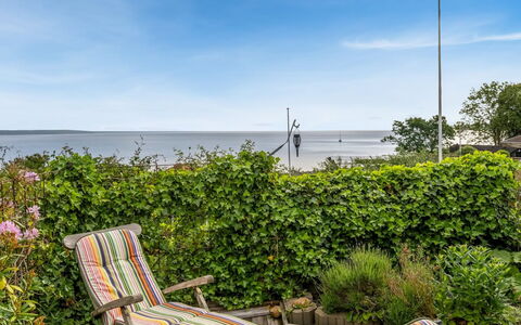 Tofan - 75M from the Sea: Bleu, Chalet, Maison, Domicile, Ferme, Biens, Siding