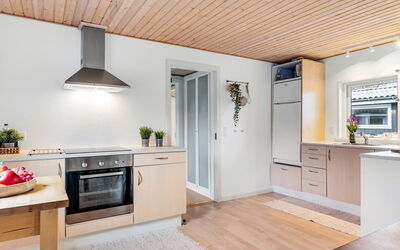 Sampsa - 350M from the Sea
