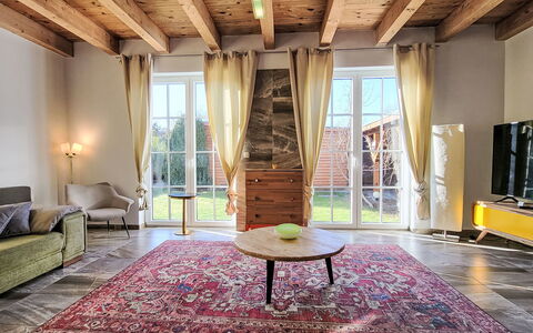 Kallinchen am Motzener See: Meubles, Sol, Design Intérieur, Sol, Mur, Bois, Parquet, Canapé, Plafond, Salon