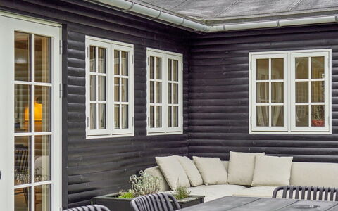 Wigot - 225M to the Fjord: Végétation, Arbuste, Printemps, Chalet, Jardin, Ombre, Arrière-Cour, Cour, Chaise