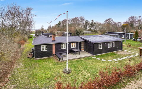 Wigot - 225M to the Fjord: Herbe, Maison, Domicile, Zone Résidentielle, Chalet, Toit, Zone Rurale, Biens, Jardin