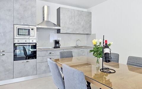 Nature: Meubles, Sol, Design Intérieur, Sol, Bois, Cabinetry, Chaise, Comptoir, Cuisine, Plafond