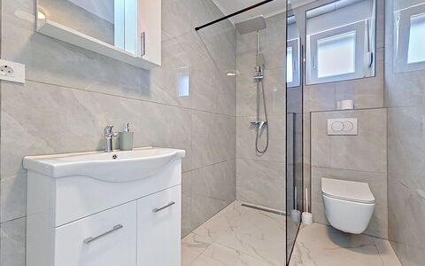 Nature: Sol, Sol, Luminaire Plomberie, Design Intérieur, Salle De Bains, Armoire De Toilette, Évier, Lavabo, Robinet, Plomberie
