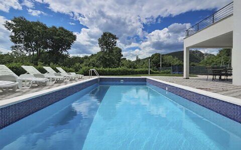 Nature: L'Eau, Piscine, Composite, Recours, Ombre, Mobilier De Jardin, Caractéristique De L'Eau, Eco Hôtel, Conception, Tuile