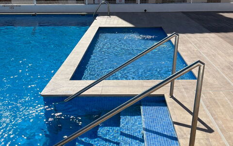 Terraza Azul - Penthouse with Sea View: Piscine, Composite, Balustrade, Métal, Acier, Tuile, Escaliers, Caractéristique De L'Eau, Centre De Loisirs