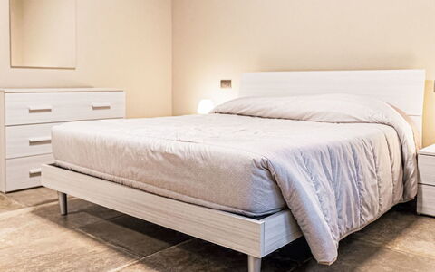 Balena: Meubles, Lit, Chambre, Bois, Drap De Lit, Design Intérieur, Literie, Sol, Sol, Cadre De Lit