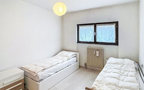 Gaggia: Chambre, Lit, Bois, Sol, Design Intérieur, Sol, Literie, Pièce, Drap De Lit, Plafond